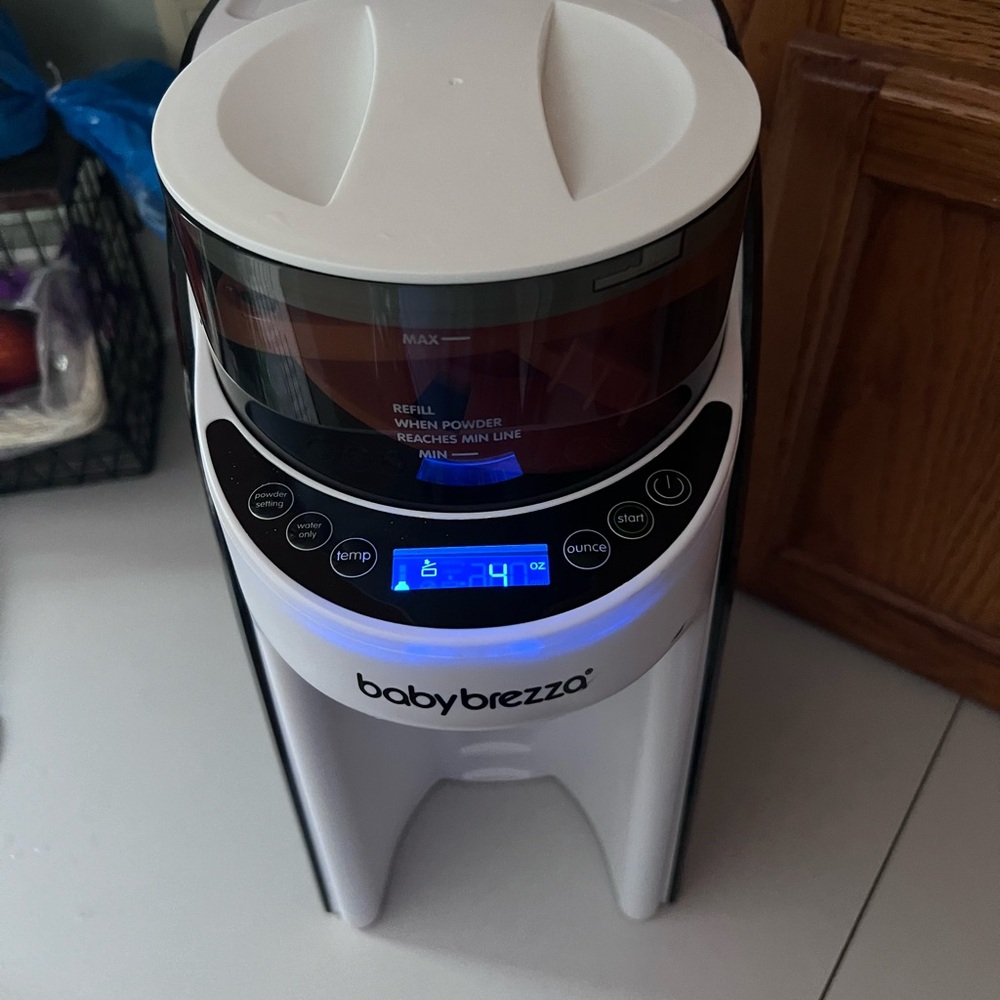 babybrezza White Formula Pro Baby Bottle Maker - White